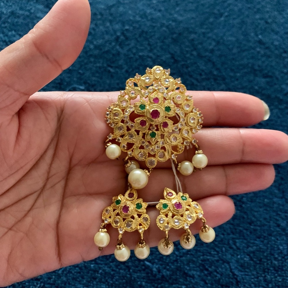 Brand new jewelry pendant set Indian Pakistani Bangladeshi